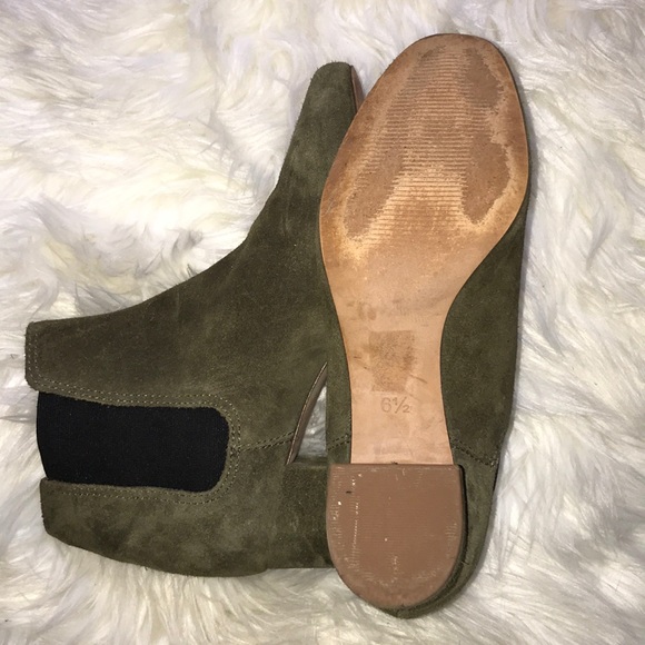 🎉host pick 🎉 Madewell kale green suede booties - Picture 3 of 7